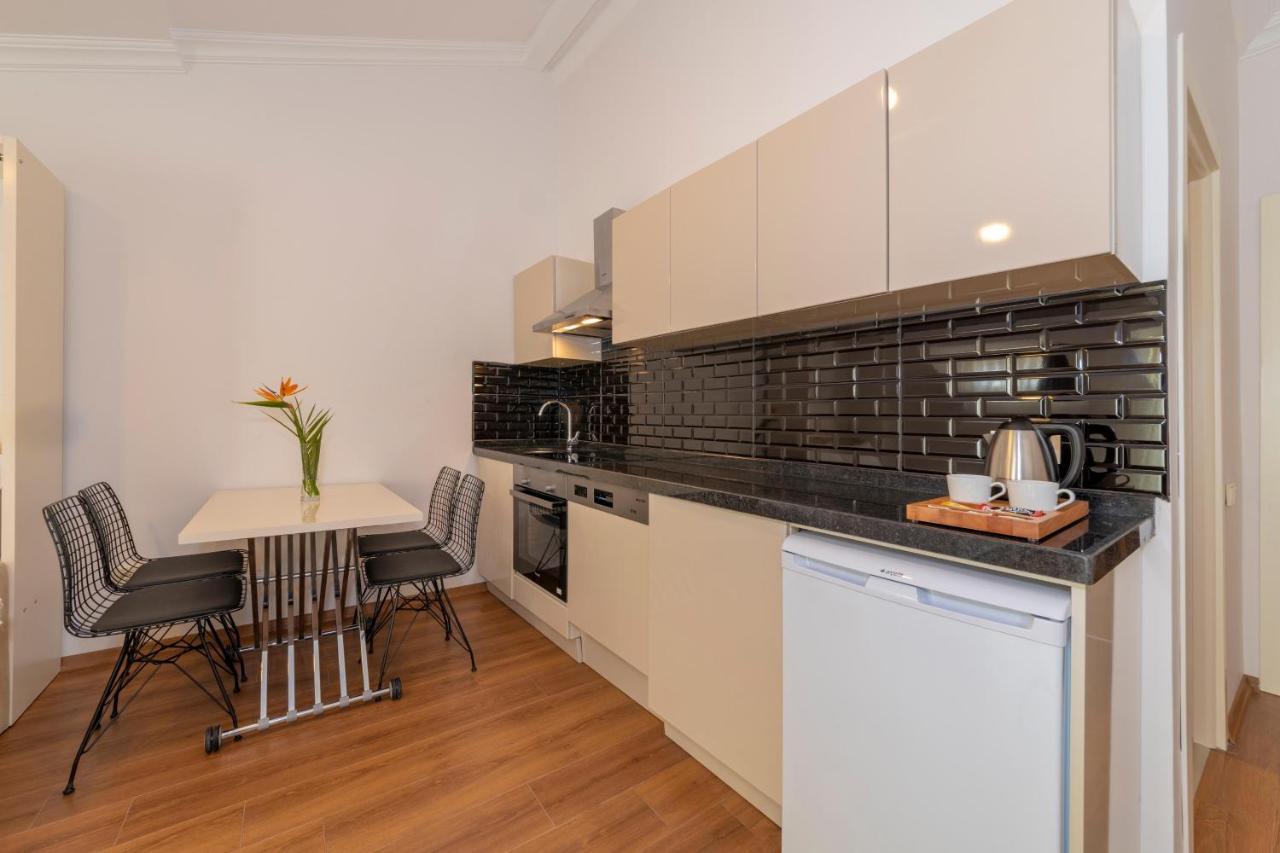 Joy Suites Istanbul Bagian luar foto