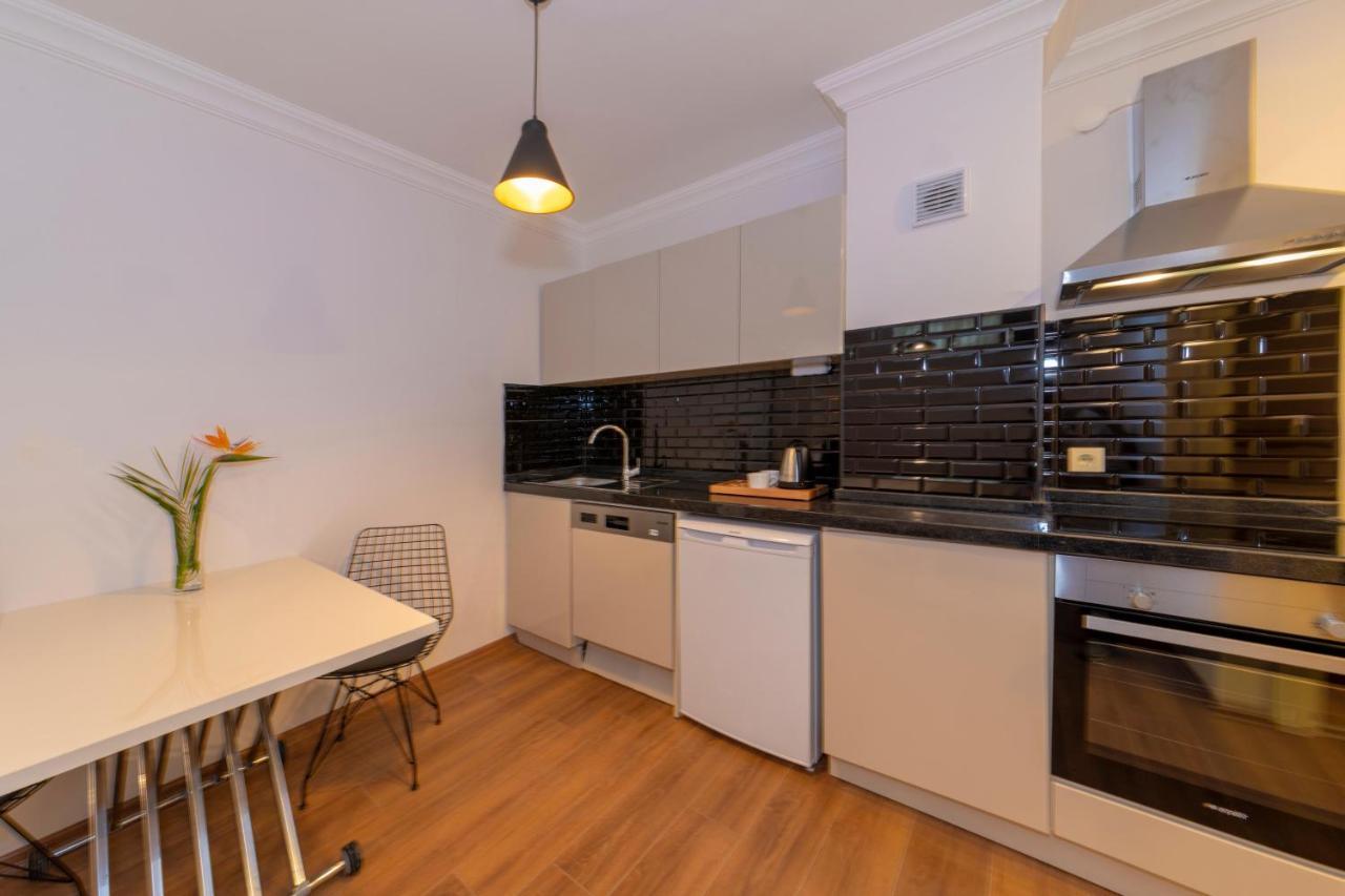Joy Suites Istanbul Bagian luar foto